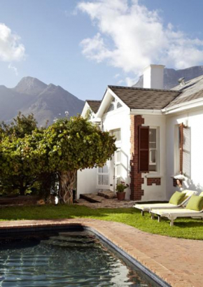  InAweStays Holiday Homes  Кейптаун